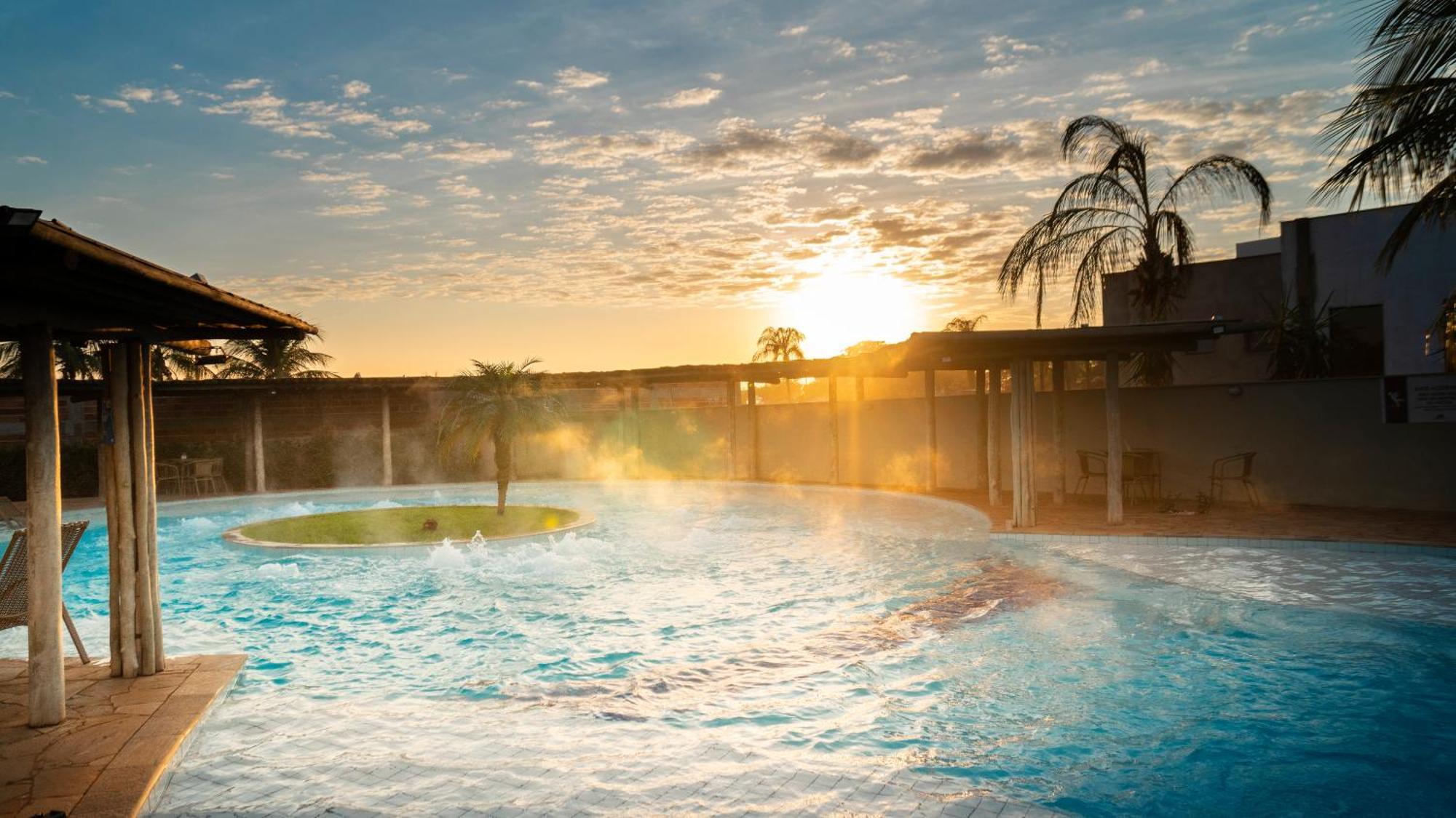 Grandes Lagos Resorts E Parque Aquatico Santa Clara d'Oeste Buitenkant foto