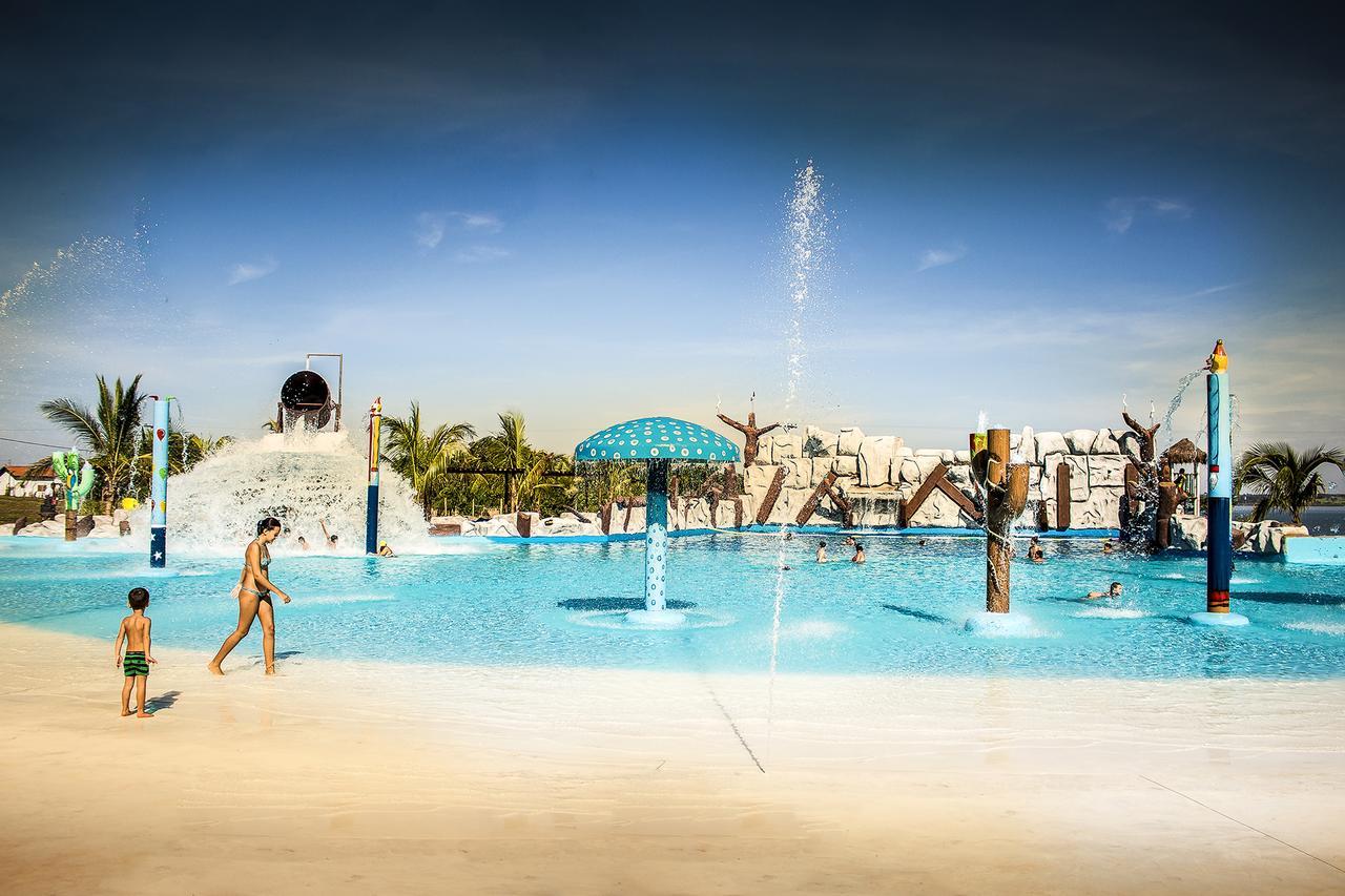 Grandes Lagos Resorts E Parque Aquatico Santa Clara d'Oeste Buitenkant foto